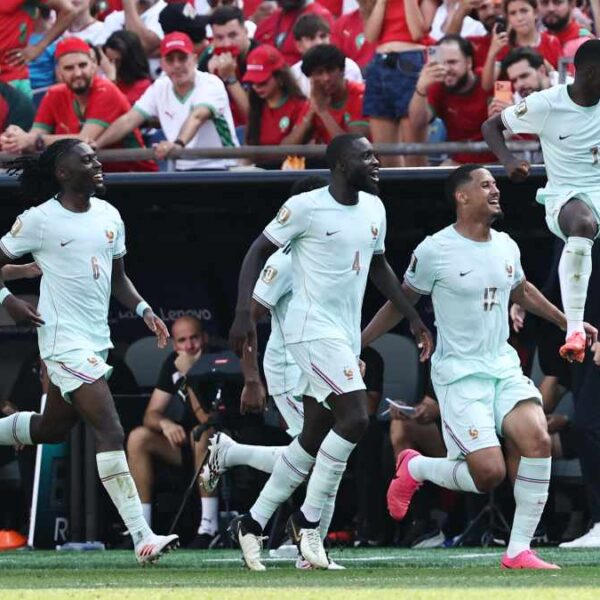 ¡Francia impone su ley y avanza a semifinales tras vencer a un combativo Marruecos!