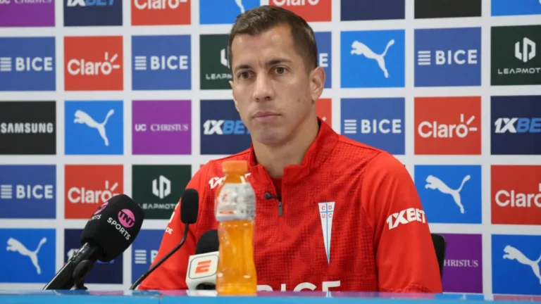 Universidad Católica se juega sus últimas cartas: AgustínFarías pone el Chile 2 como prioridad