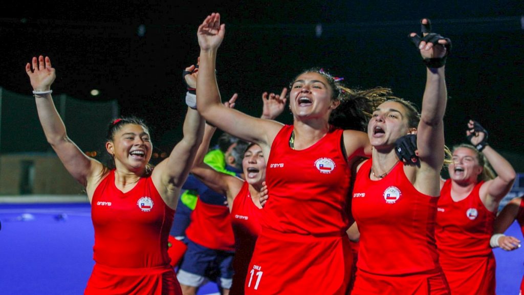 Las “Diablas” escriben una nueva página de la historia deporte chileno al conseguir inédito oro tras vencer a las “Leonas” en penales 19 hockey