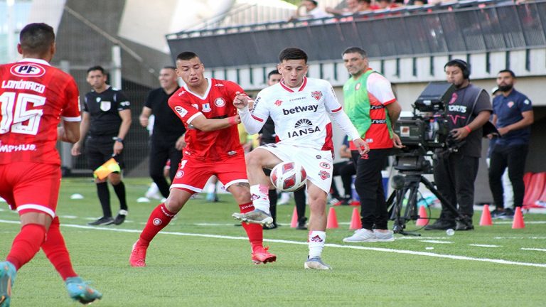 Unión La Calera y Ñublense empataron en el Estadio Nicolás Chahuán 11 ulc