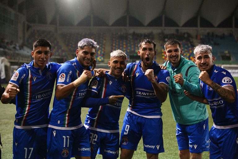 Audax Italiano vence ajustadamente a Cobresal 1 Audax Italiano vence ajustadamente a Cobresal