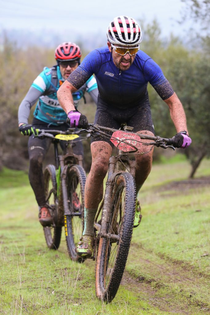 Francisco Rivera se quedó con la tercera fecha del Mountain Bike Tour by Trek Subaru disputado en la Viña Valle Secreto en Malloa 11 FRANCISCO RIVERA GANADOR