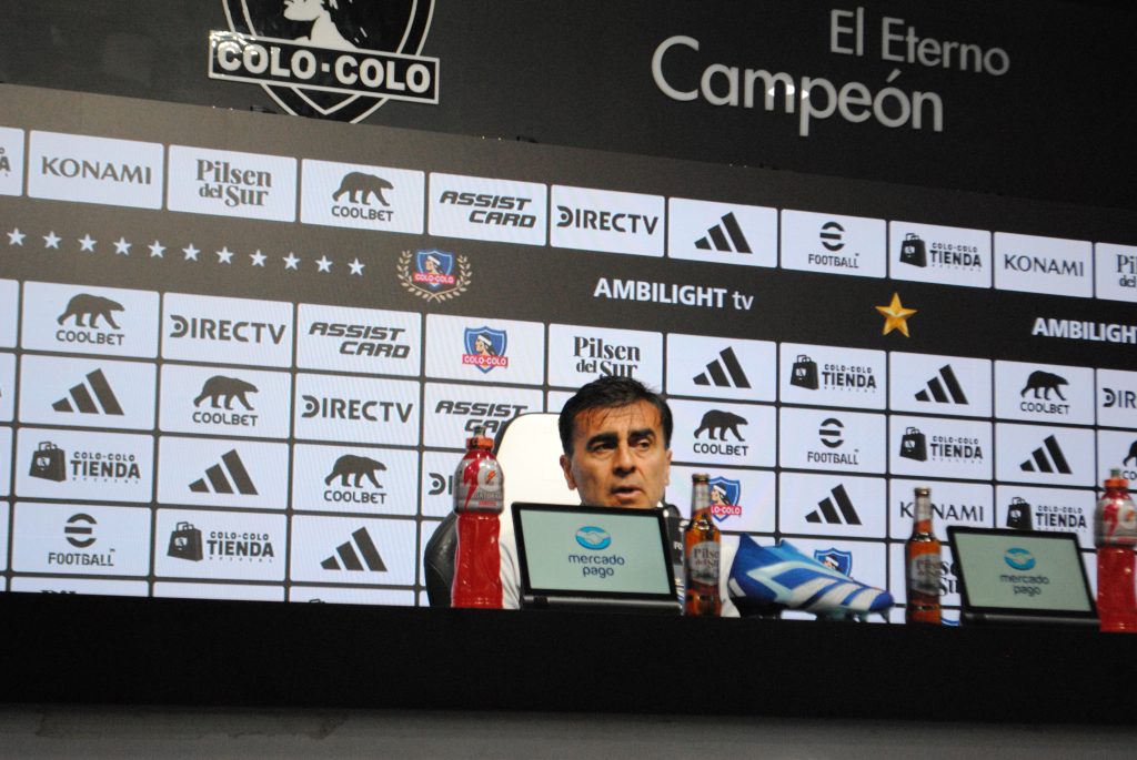 Gustavo Quinteros respalda a Damián Pizarro tras las críticas por polémica dedicatoria 12 DSC 0353 1