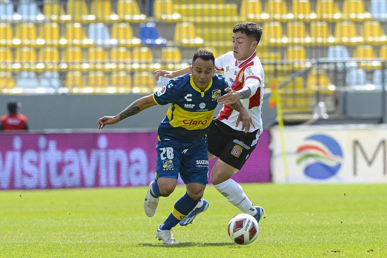 Everton y Curicó Unido repartieron unidades tras igualar 1-1 en Viña del Mar 15 Ever vs Curico-48