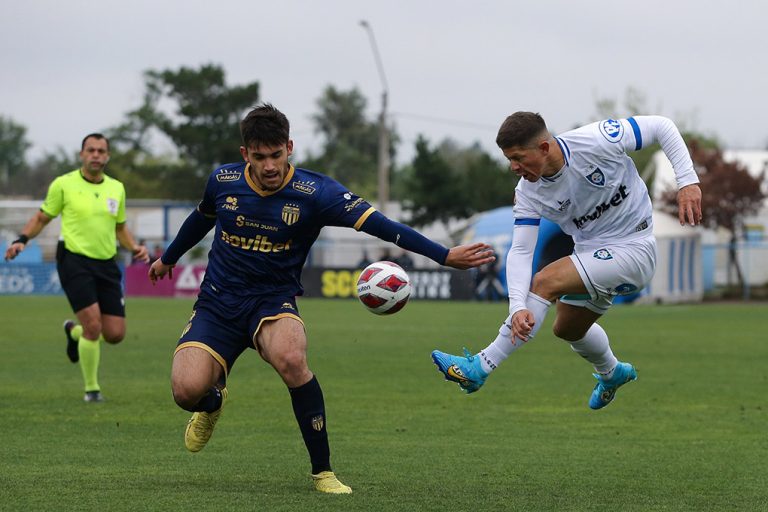 Magallanes y Huachipato empataron 1-1 en un intenso encuentro por la fecha 27 16 maga