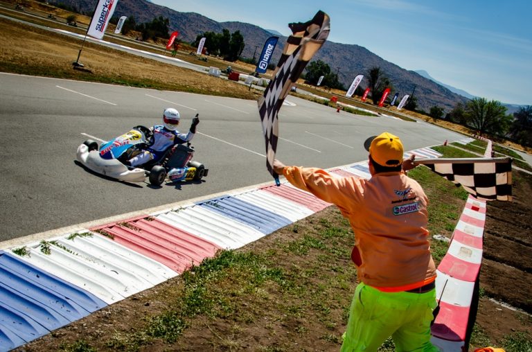 Xavier Suárez y Augusto Salamé se coronan como campeones en el emocionante primer Campeonato Super Kart Chile 6 suarez_meta