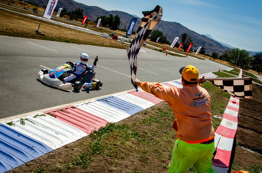 Xavier Suárez y Augusto Salamé se coronan como campeones en el emocionante primer Campeonato Super Kart Chile 8 suarez meta