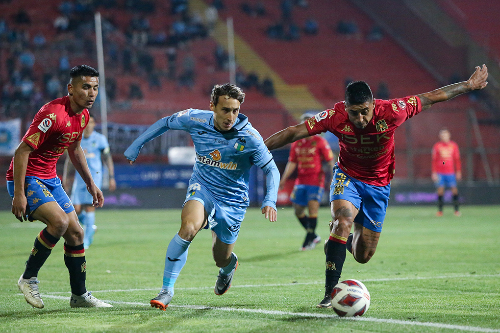 Hispanos y Celestes repartieron puntos tras igualar 3-3 en un entretenido choque en Santa Laura 15 ue