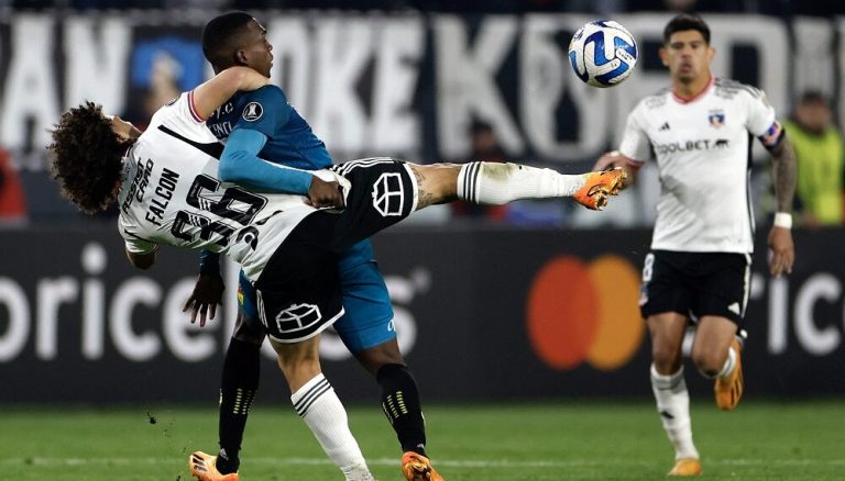 Colo Colo se enfrentará a Godoy Cruz en la fase 2 de Copa Libertadores 9 FBL-LIBERTADORES-COLOCOLO-PEREIRA