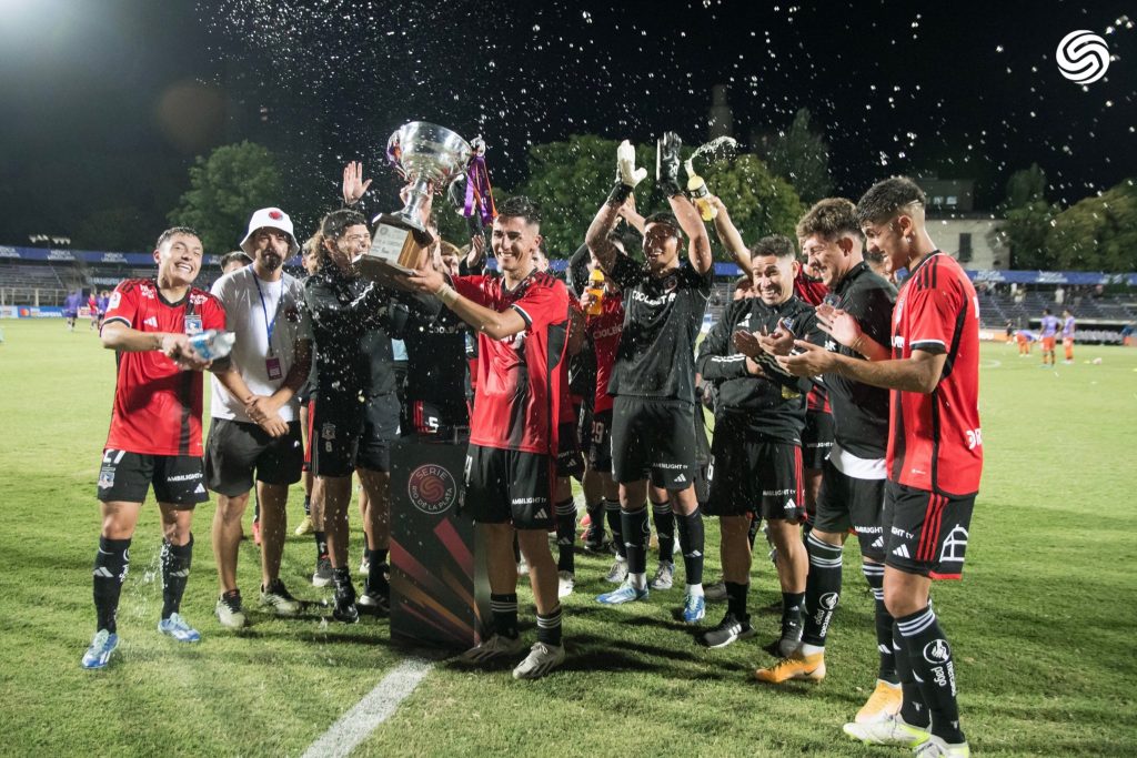 Colo Colo venció a Liverpool y terminó invicto en su gira por Uruguay 15 GEfVLrpXUAE9QFw