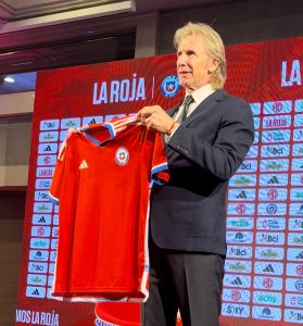 Ricardo Gareca es oficializado como el nuevo DT de “La Roja” 2 WhatsApp Image 2024 01 25 at 22.27.27