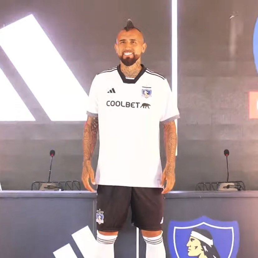 Colo Colo presenta su camiseta para la temporada 2024 13 WhatsApp Image 2024 01 31 at 13.16.38 1