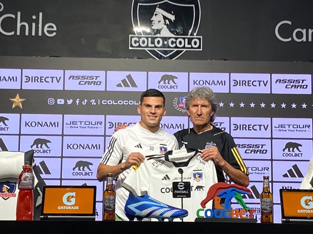 “Mis compañeros me ayudan bastante”: La adaptación de Lucas Cepeda en Colo Colo 5 WhatsApp Image 2024 02 15 at 14.54.20