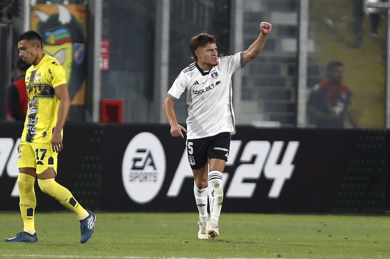 Colo Colo venció a Sportivo Trinidense por 2-1 y se clasificó a la fase de grupos de Copa Libertadores 20 1710383650522_DWS_2024_10