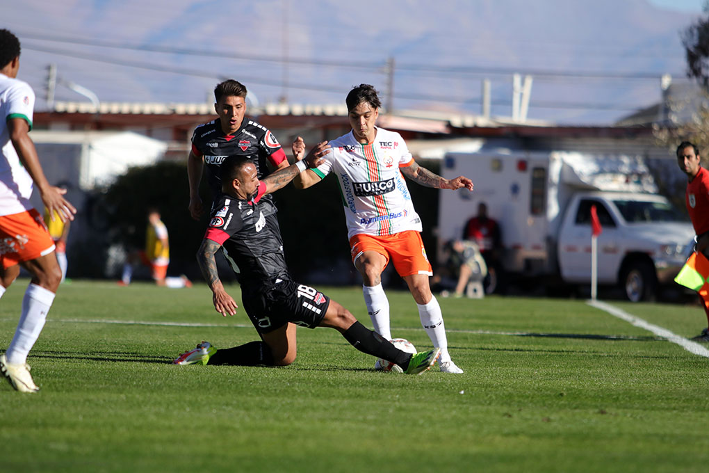 Cobresal igualó 2-2 con Ñublense en el estadio El Cobre 5 1713647640981 DWS 2024 8