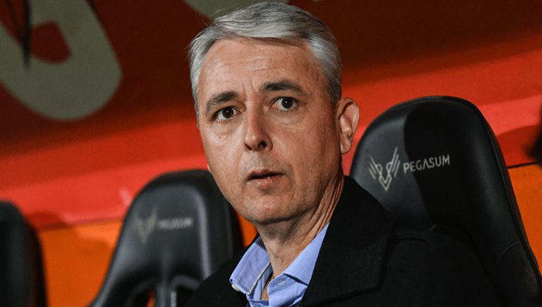 Universidad Católica apuesta por la continuidad: Tiago Nunes seguirá al mando en 2025 1 Tiago-Nunes