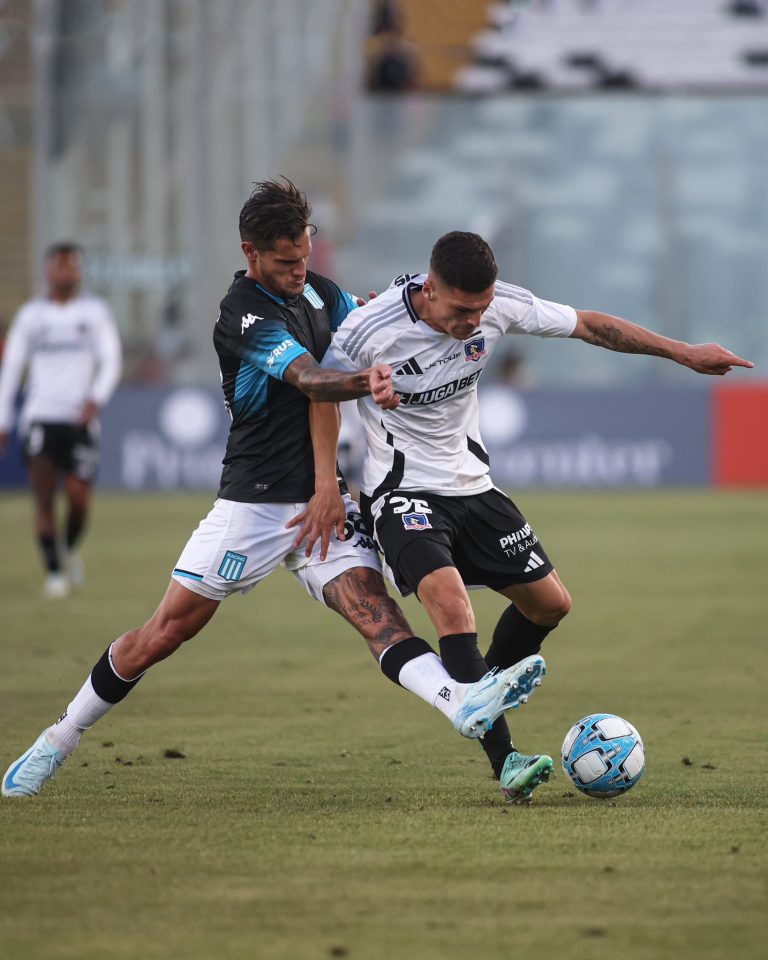 Colo Colo perdió 3-0 ante Racing en el primer partido como local en 2025 18 GhnSJ9GWEAA1MiU