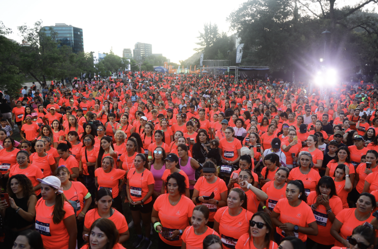 “Women’s Night Out”: La Segunda versión de la única carrera nocturna del país sólo para mujeres 1 image