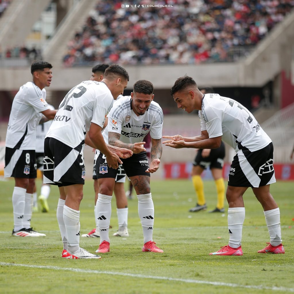Colo Colo arranca la Liga de Primera con 3 puntos en La Serena 23 Gj8glBuWUAAl7jW