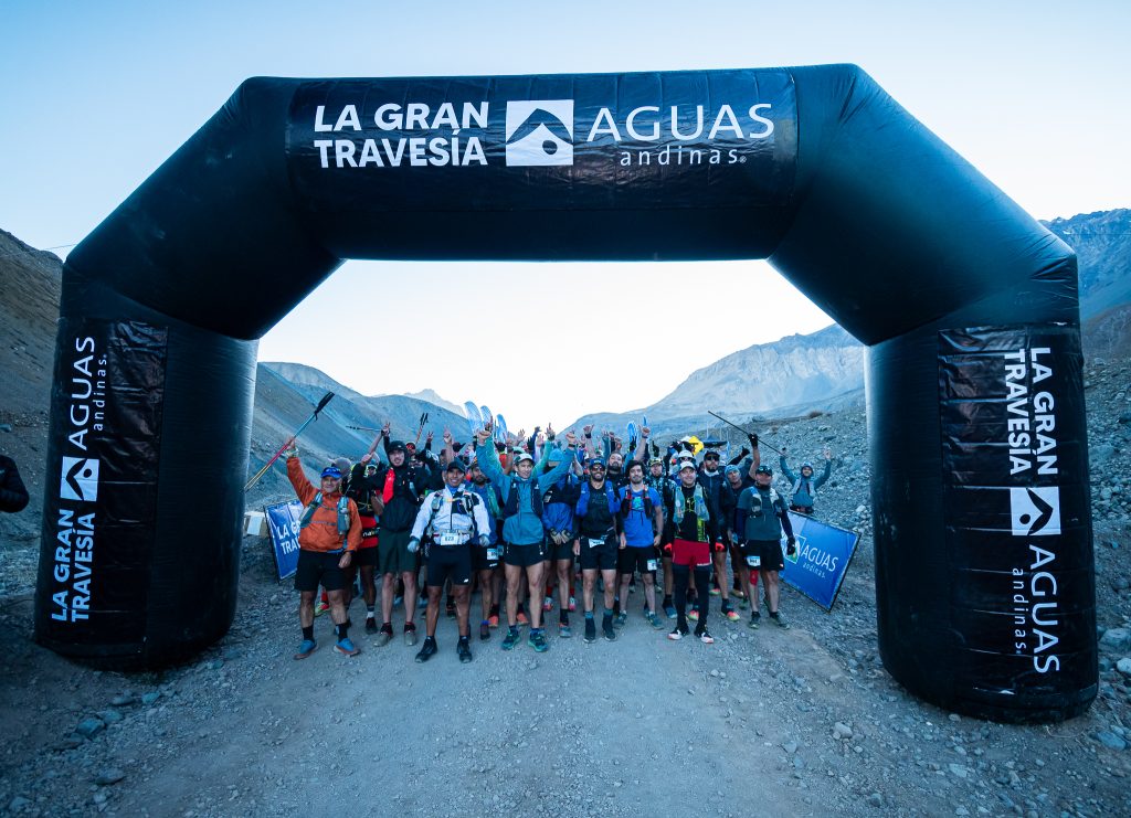 Adriano Córdova y Daniela Davanzo se impusieron en la 6ª versión de la Gran Travesía 100K 2025 16 JMO 7110