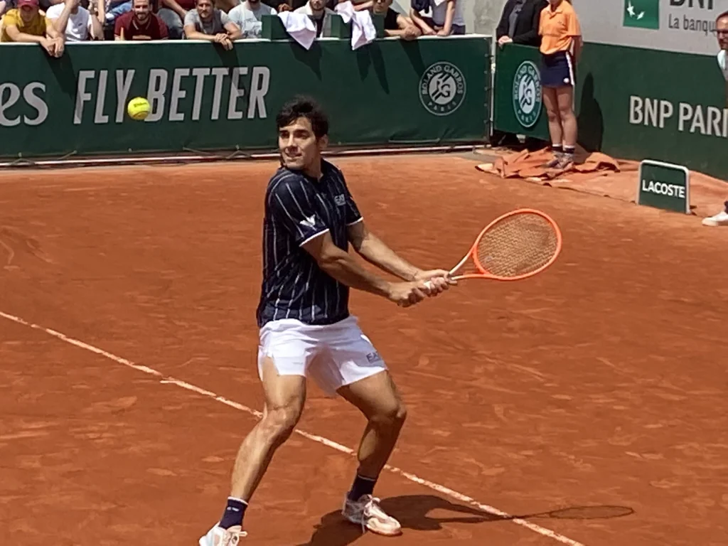 Cristian Garin quedó eliminado en la segunda ronda de Roland Garros 8 Foto Christian Garin 3 scaled 1