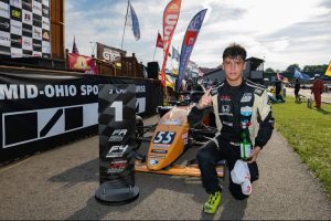 Triunfo en MID Ohio1