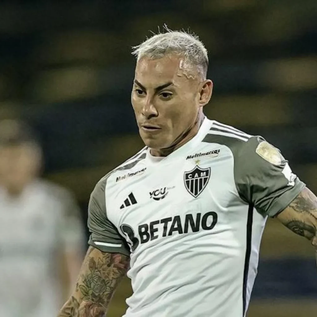 Eduardo Vargas ya está en Chile: firmará por Audax italiano 9 eduardo vargas copa libertadores atletico mineiro crop1715294768742.jpg 917660516