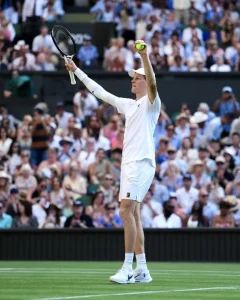 Jannik Sinner se coronó campeón de Wimbledon 2025 2 jannik sinner carlos alcaraz es el favorito ha ganado aqui dos veces seguidas