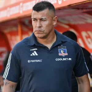 Bajas, quejas y remontada: Colo Colo enfrentará a Everton en la fecha 19 1 almiron.jpg 1774226999