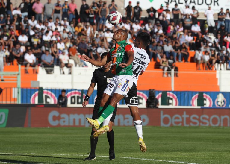 Cobresal supera con claridad a Colo Colo en El Salvador 14 Cobresal vs Colo Colo