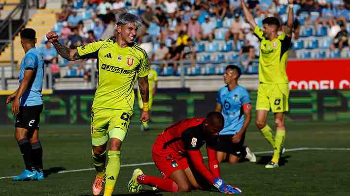 Maxi Guerrero le dio la victoria a la U, que se mantuvo en la lucha por clasificar a la Copa Libertadores 2026 12