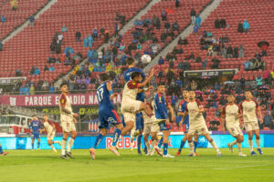 Copa de la Liga: Electrizante empate 2-2 entre Universidad de Chile y Deportes La Serena 5 MNL04980
