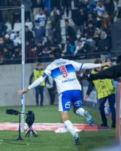 Con un doblete de Zampedri, Universidad Católica derrota 2-0 a Barcelona y consigue un triunfo clave en el Claro Arena 3 MNL05206