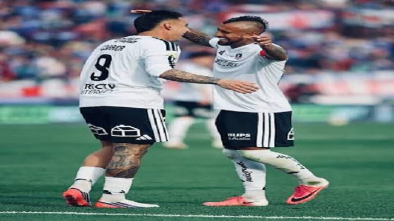 Javier Correa recibe dos fechas de castigo tras polémicos gestos en el Superclásico