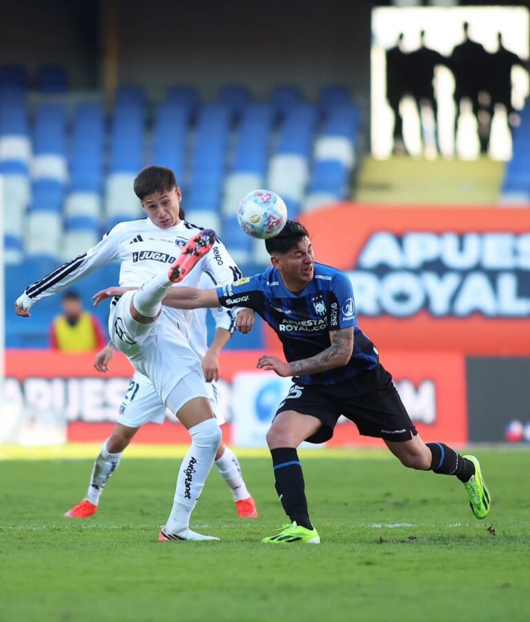 Colo colo mantiene el liderato tras empatar ante huachipato