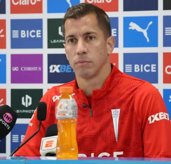 Universidad Católica se juega sus últimas cartas: AgustínFarías pone el Chile 2 como prioridad